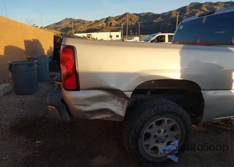 2005 Chevrolet Silverado 1500 Ls from USA, damaged, VIN 2GCEC19V051213446
